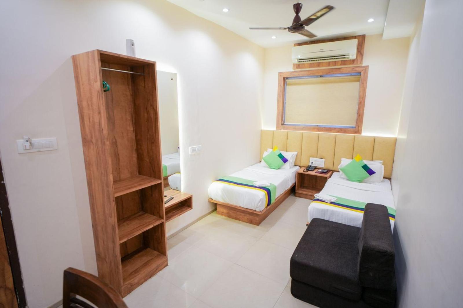 होटल Skylink Hospitality Next To Amber Imperial Mumbai